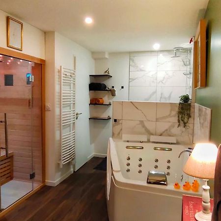 Votre Escale Jungle Sauna & Spa Niort Exterior foto
