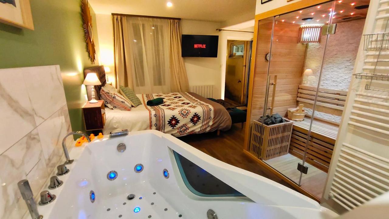 Votre Escale Jungle Sauna & Spa Niort Exterior foto