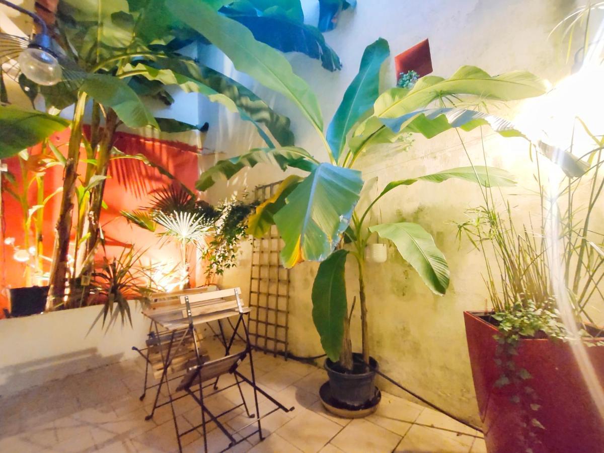 Votre Escale Jungle Sauna & Spa Niort Exterior foto